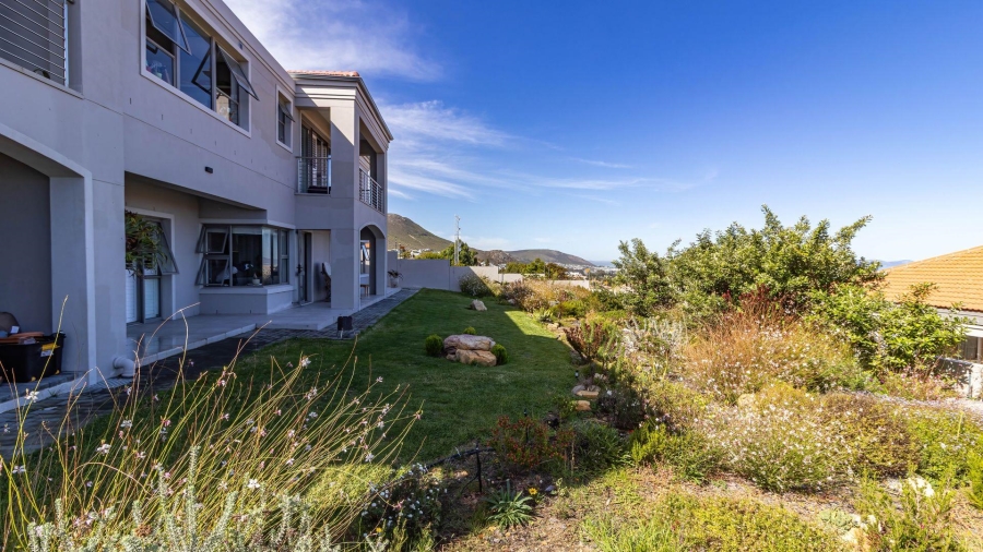 4 Bedroom Property for Sale in Berghof Western Cape